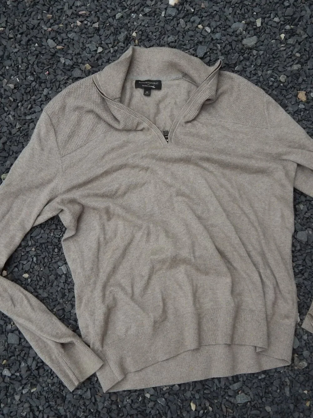 Banana Republic Mens 1/4 Zip Sweater Size Medium